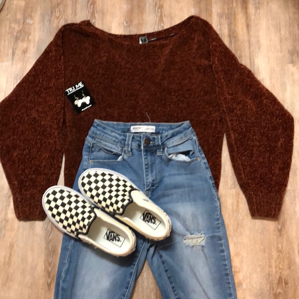Forever 21 off the shoulder burgundy sweater